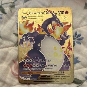Charizard VMAX Pokémon Card - Gold Holo